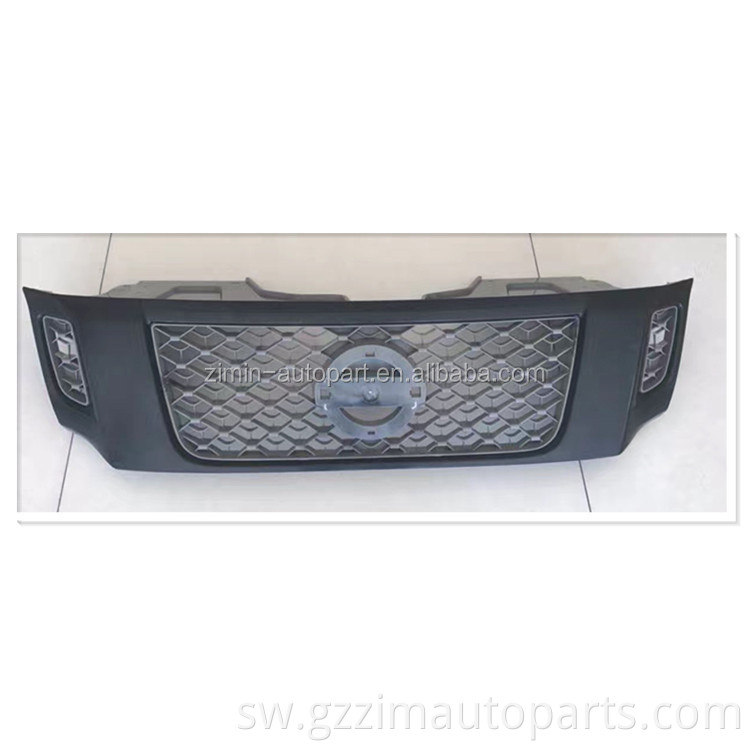 Modified Black Front  Middle Grille Used For NP300 2016
